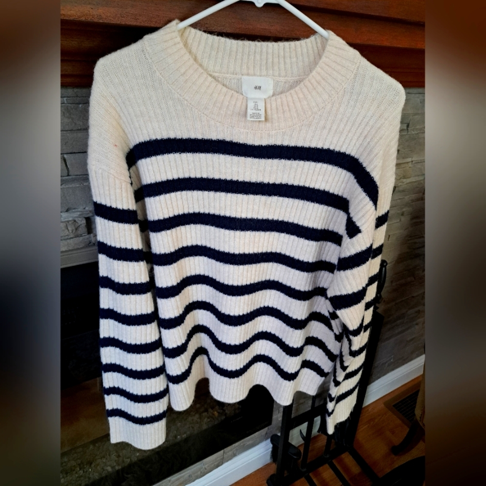 H&M Ribbed Cream and Black Striped Sweater